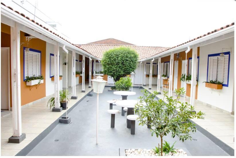 ז'קוצ'ינגה Hotel Gandhi מראה חיצוני תמונה